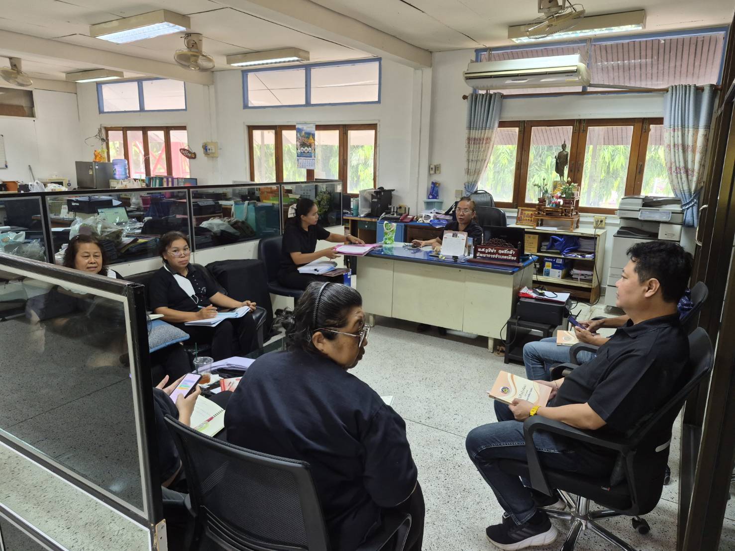 *** พช.เมืองเพชรบูรณ์ : ประชุมเจ้าหน้าที่พัฒนาชุมชน