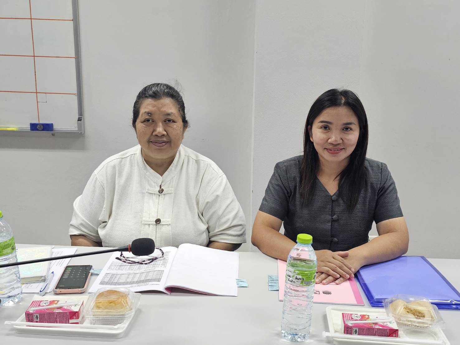 🌺 พช.เมืองเพชรบูรณ์ : ร่วมประชุมคณะทำงานขับเคลื่อนกองทุนพัฒนาบทบาทสตรีจังหวัดเพชรบูรณ์ ครั้งที่ 6/2569