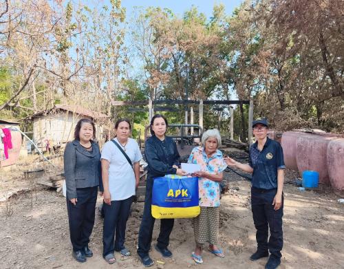 🌺 พช.เมืองเพชรบูรณ์ : มอบเงินช่วยเหลือผู้ประสบอัคคีภัย