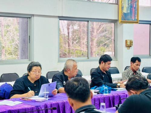 *** พช.เมืองเพชรบูรณ์ : ร่วมประชุมคณะทำงานการดำเนินโครงการขยายผลองค์ความรู้และ พัฒนาคุณภาพชีวิตของราษฏร 