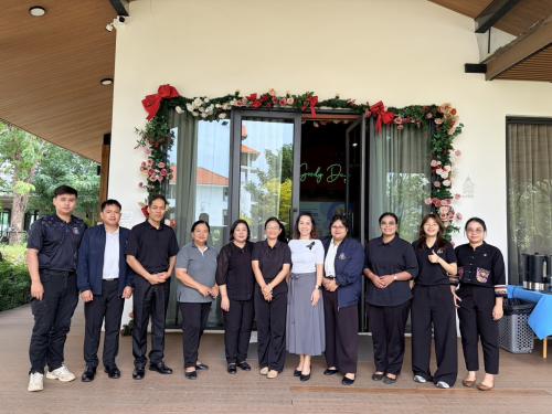 🌺 พช.เมืองเพชรบูรณ์ : ร่วมอบรมสร้างความรู้ความเข้าใจเกี่ยวกับ หลักเกณฑ์ ข้อกฎหมายการขออนุญาตผลิตภัณฑ์สุขภาพ ใ
